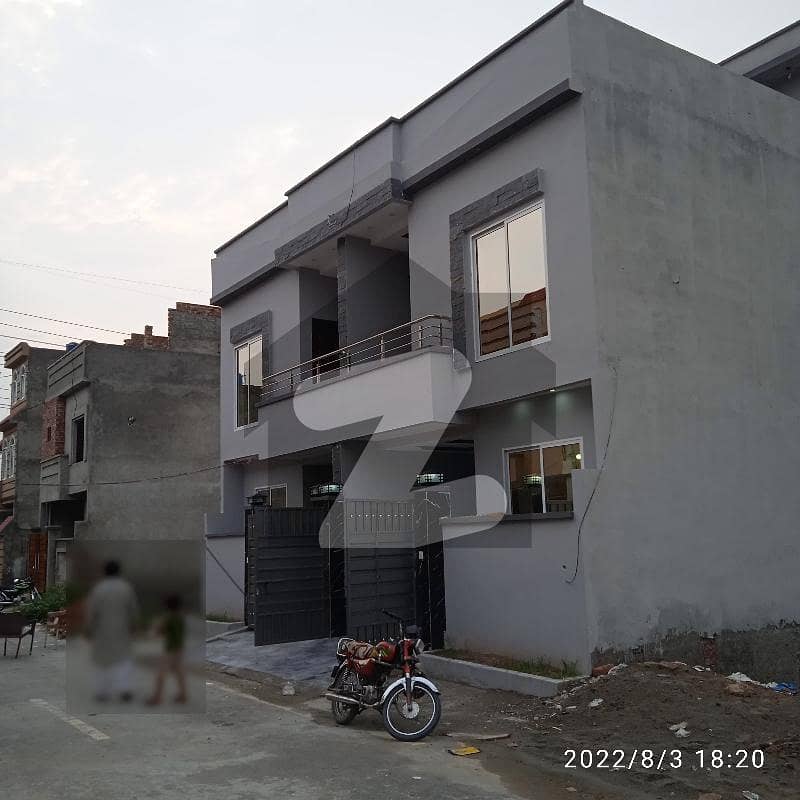 ال-حمد گارڈنز پائن ایونیو لاہور میں 4 کمروں کا 4 مرلہ مکان 1.3 کروڑ میں برائے فروخت۔