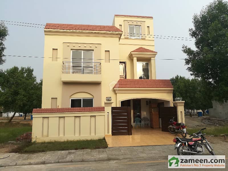 5 Marla Luxurious Brand New House For Sale