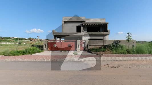 26.5 Marla House Grey Structure House For Sale In Hamlet Bahria Town Phase 8