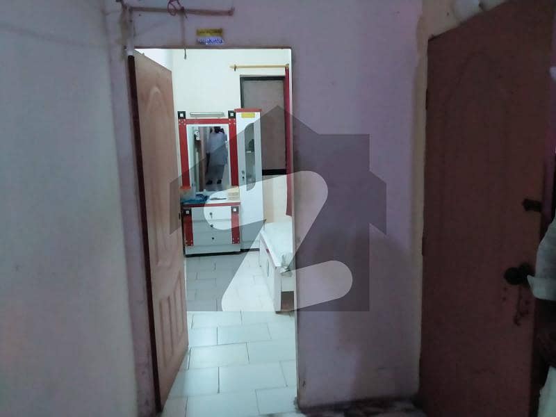 دہلی کالونی کراچی میں 2 کمروں کا 2 مرلہ فلیٹ 25 لاکھ میں برائے فروخت۔