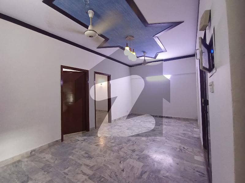 flat for rent 2bed dd 2nd floor DHA phase 5 badar commerical Karachi front entrance