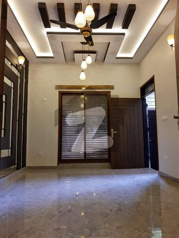گلشنِ معمار - سیکٹر آر گلشنِ معمار گداپ ٹاؤن کراچی میں 4 کمروں کا 5 مرلہ مکان 2.3 کروڑ میں برائے فروخت۔