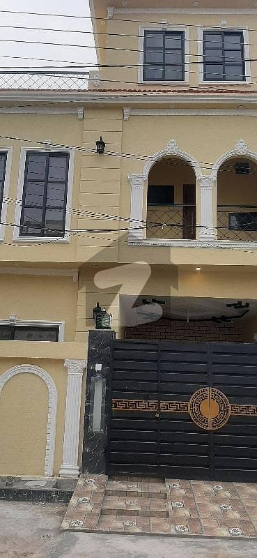 Ideally Placed 10 Marla House Available For Sale