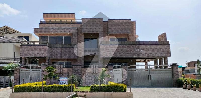 60x100 Brand New 3 Storey House For Sale