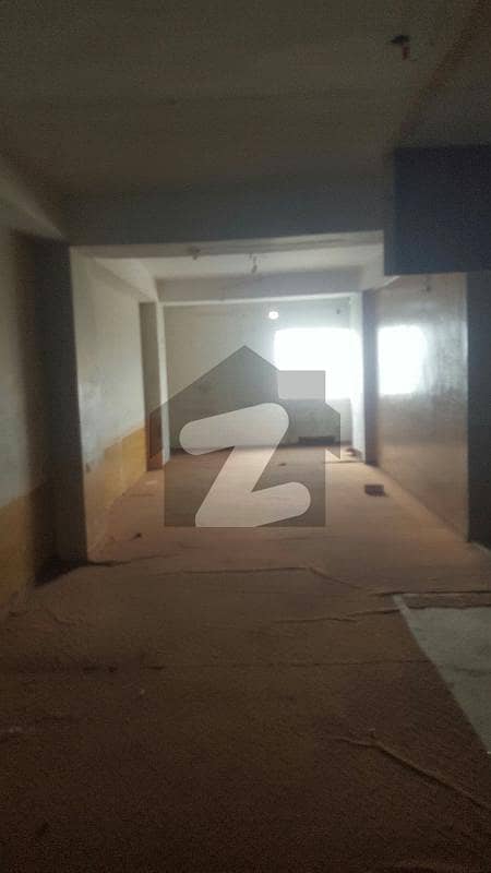 In Shahra-E-Faisal Office Sized 250 Square Feet For Rent