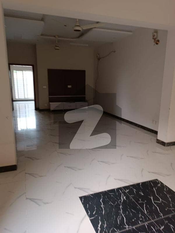 7 Marla Lower Portion Available For Rent In Izmir Town