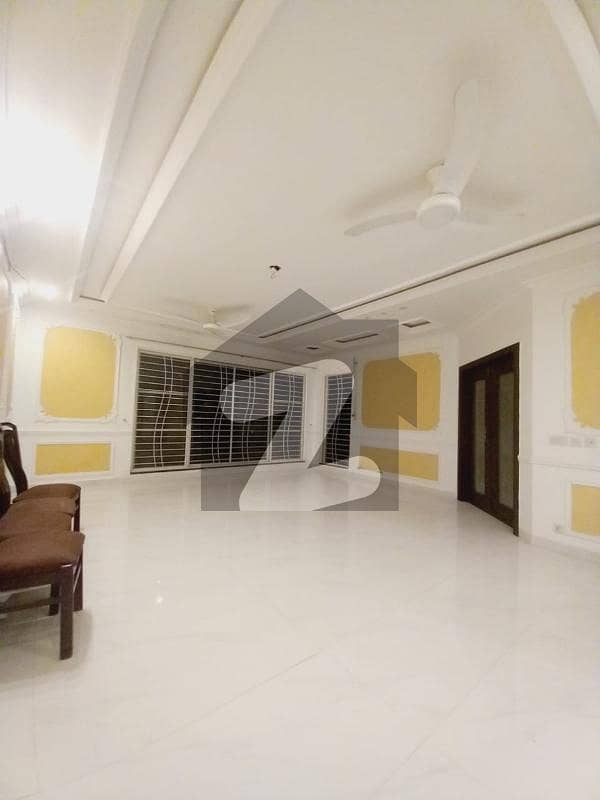 Facing Park 1 Kanal Upper Portion For Rent In Dha Phase 6