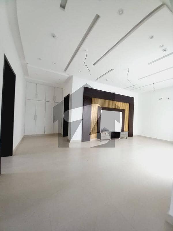 Upper Portion 1 Kanal For Rent In Dha Phase 7