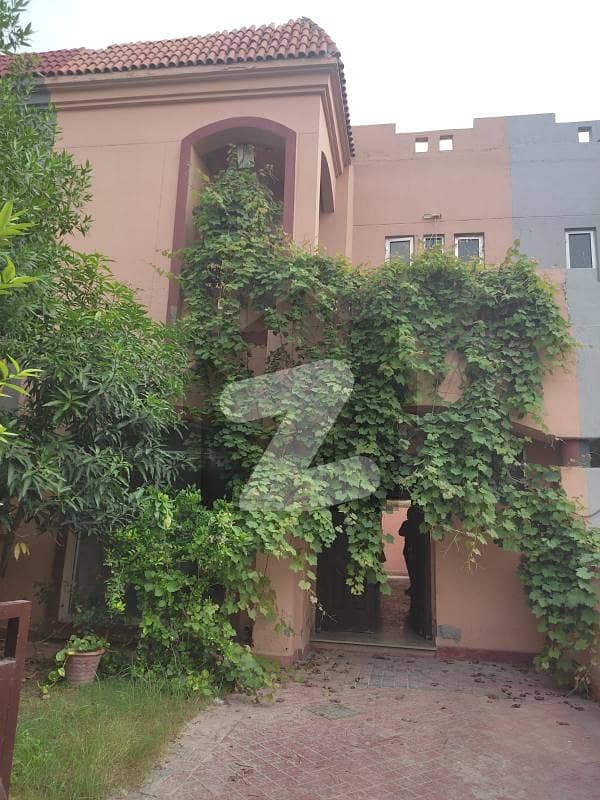 پیراگون سٹی - امپیریل بلاک پیراگون سٹی لاہور میں 3 کمروں کا 6 مرلہ مکان 55 ہزار میں کرایہ پر دستیاب ہے۔