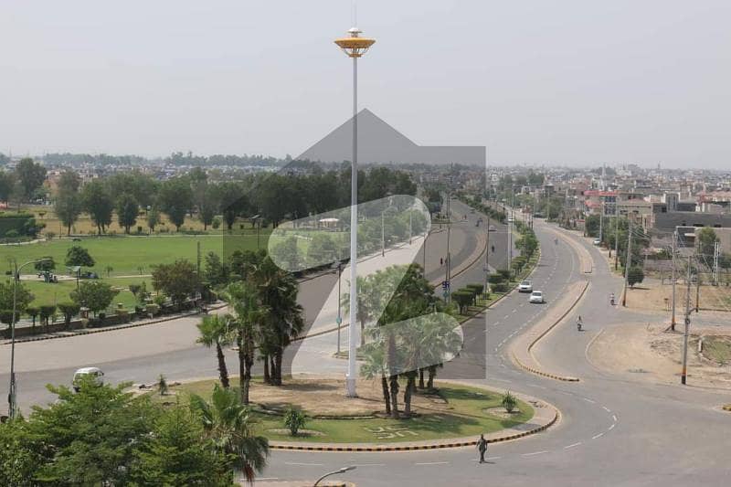 سینٹرل پارک ۔ بلاک سی سینٹرل پارک ہاؤسنگ سکیم لاہور میں 1 کنال رہائشی پلاٹ 1.2 کروڑ میں برائے فروخت۔