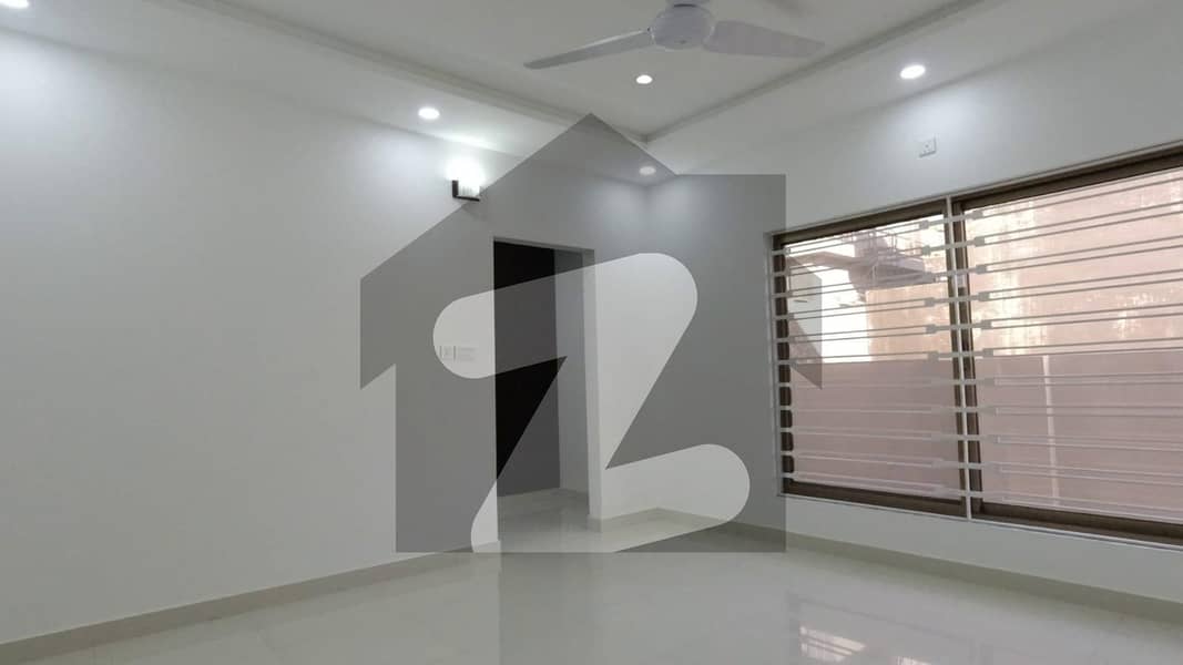 Bahria Enclave 10 Marla House Available For Rent