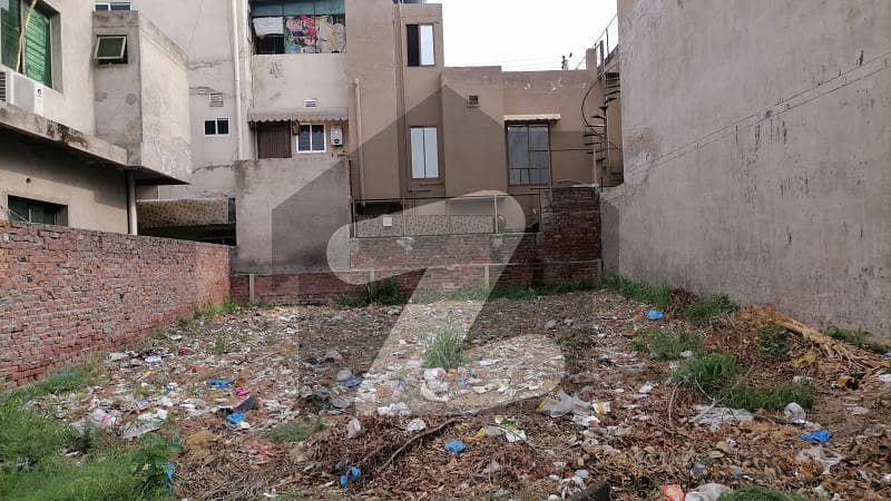 ویلینشیاء ۔ بلاک پی ویلینشیاء ہاؤسنگ سوسائٹی لاہور میں 10 مرلہ رہائشی پلاٹ 2 کروڑ میں برائے فروخت۔