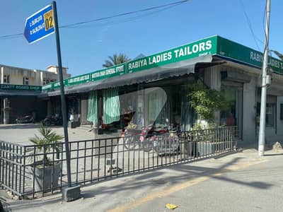 ڈیفینس آفیسر کالونی پشاور میں 2 مرلہ دکان 1.5 کروڑ میں برائے فروخت۔