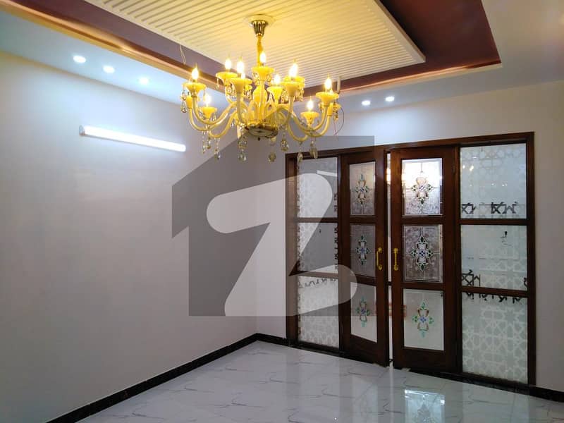 10 Marla House Situated In Gulberg For sale