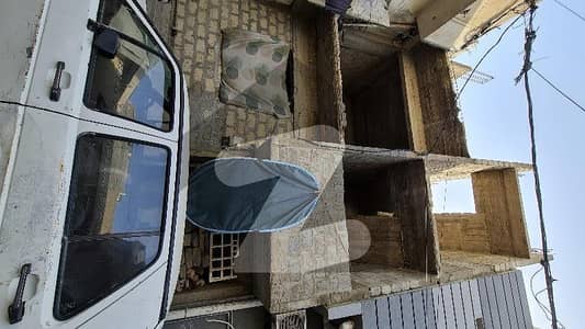 محمودآباد نمبر 2 محمود آباد کراچی میں 6 کمروں کا 4 مرلہ مکان 1.55 کروڑ میں برائے فروخت۔