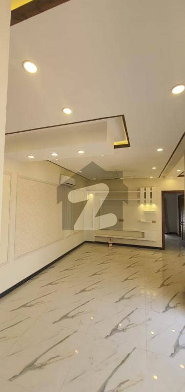 10 Marla Brand New House For Sale In Paragon City