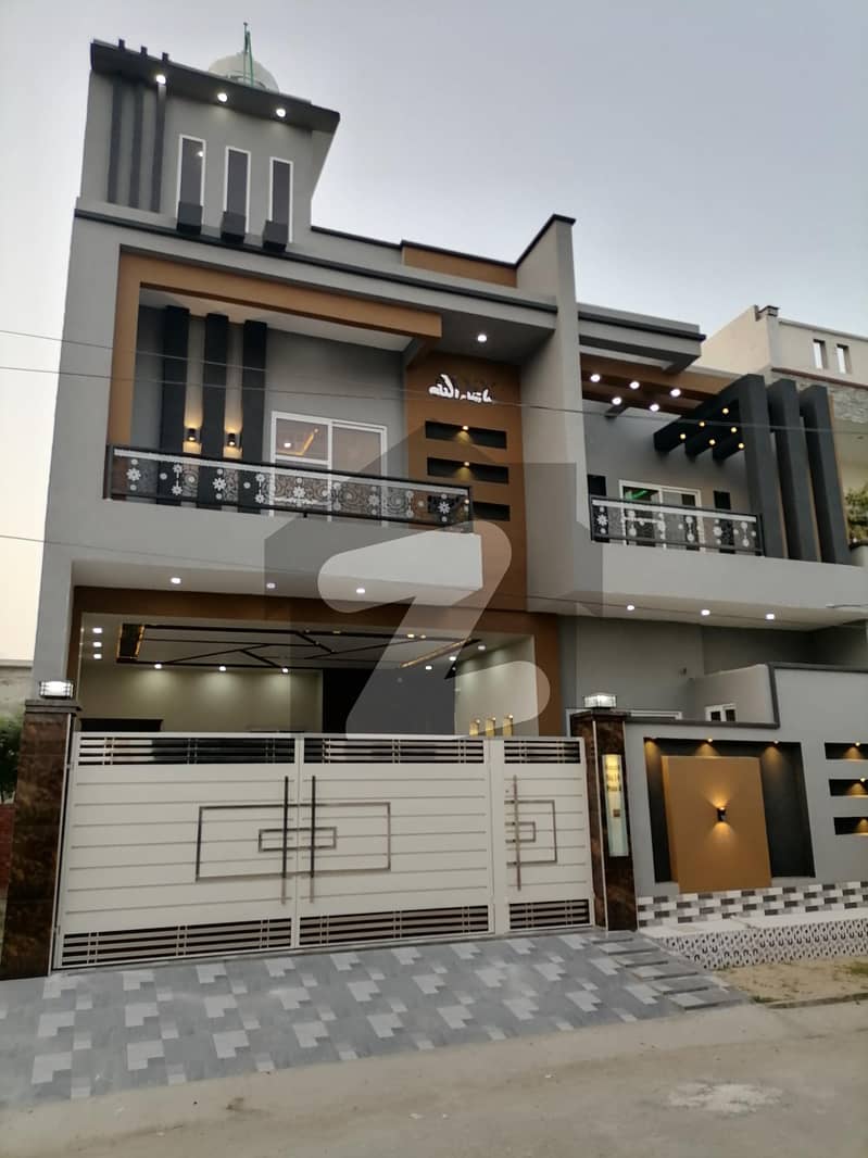 House For sale In Rs. 18,500,000