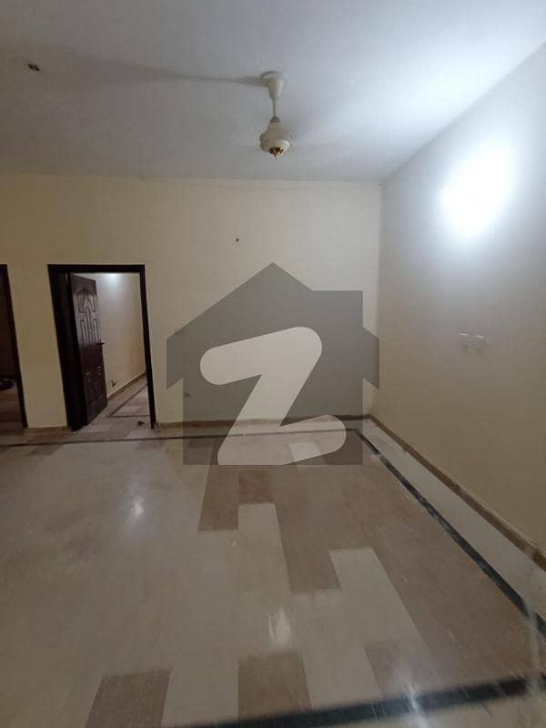 جناح گارڈنز ایف ای سی ایچ ایس اسلام آباد میں 4 کمروں کا 8 مرلہ مکان 60 ہزار میں کرایہ پر دستیاب ہے۔