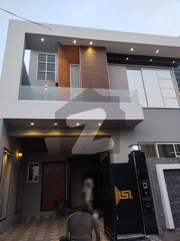 7 Marla House Available For Sale 7 Marla House Available For Sale