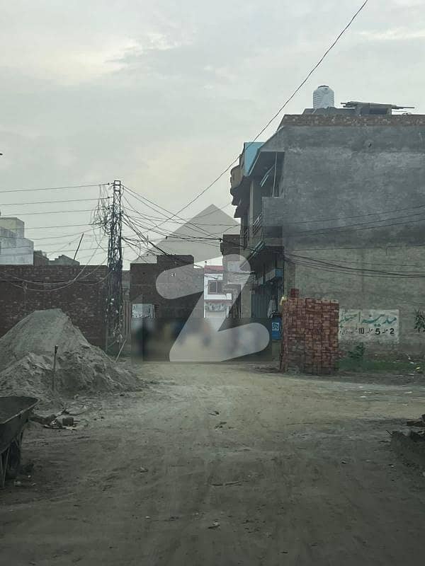 کاہنہ لاہور میں 5 مرلہ رہائشی پلاٹ 60 لاکھ میں برائے فروخت۔