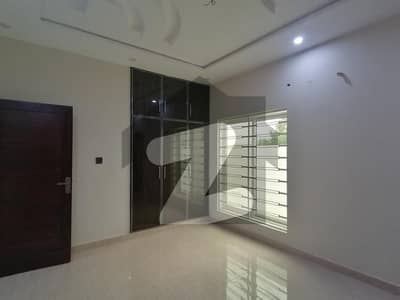 Stunning 1 Kanal House In EME Society - Block D Available