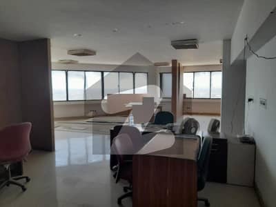 Office Space for sale 1450 sqft . Chappal Plaza i i chundigar road Chance deal . with lift and car parking
