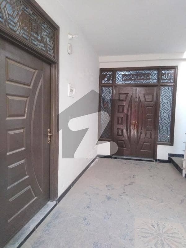 میسرائل روڈ راولپنڈی میں 4 کمروں کا 7 مرلہ مکان 45 ہزار میں کرایہ پر دستیاب ہے۔