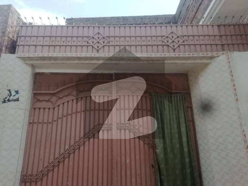 اِرم کالونی مردان میں 2 کمروں کا 4 مرلہ مکان 70 لاکھ میں برائے فروخت۔