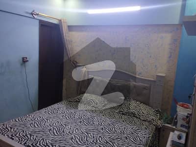 ناظم آباد 3 - بلاک ای ناظم آباد 3 ناظم آباد کراچی میں 2 کمروں کا 3 مرلہ فلیٹ 22 ہزار میں کرایہ پر دستیاب ہے۔