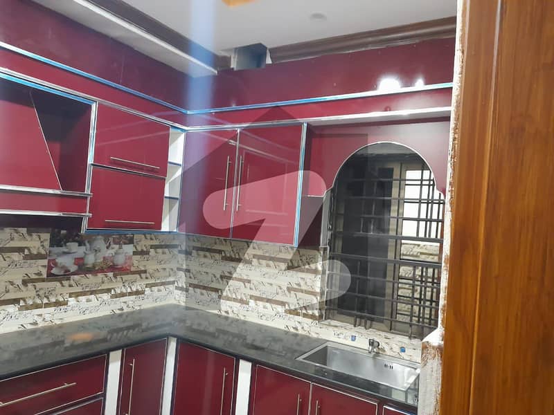 چٹھہ بختاور اسلام آباد میں 3 کمروں کا 6 مرلہ مکان 25 ہزار میں کرایہ پر دستیاب ہے۔