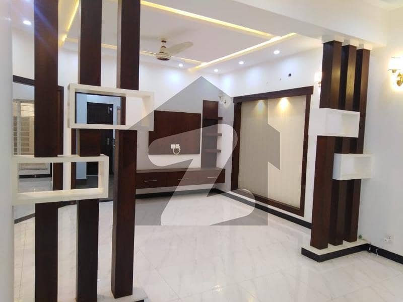 8 Marla Lower Portion For Rent In Usman Block Bahria Town Lahore