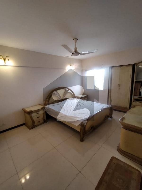 عامر خسرو کراچی میں 8 کمروں کا 1 کنال مکان 16 کروڑ میں برائے فروخت۔
