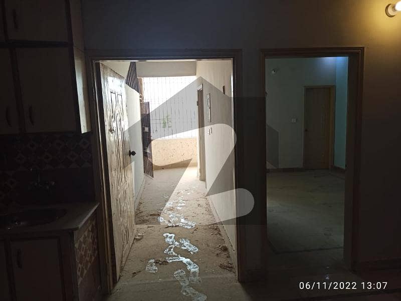 2nd Floor Portion For Sale In Gulistan-e-jauhar Block-9a