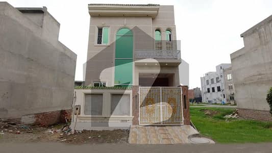 الکبیر ٹاؤن - فیز 2 الکبیر ٹاؤن رائیونڈ روڈ لاہور میں 3 کمروں کا 3 مرلہ مکان 98 لاکھ میں برائے فروخت۔