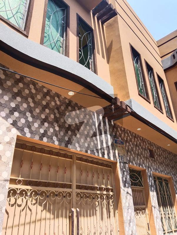 فیصل کالونی ڈلا زیک روڈ پشاور میں 6 کمروں کا 4 مرلہ مکان 1.25 کروڑ میں برائے فروخت۔