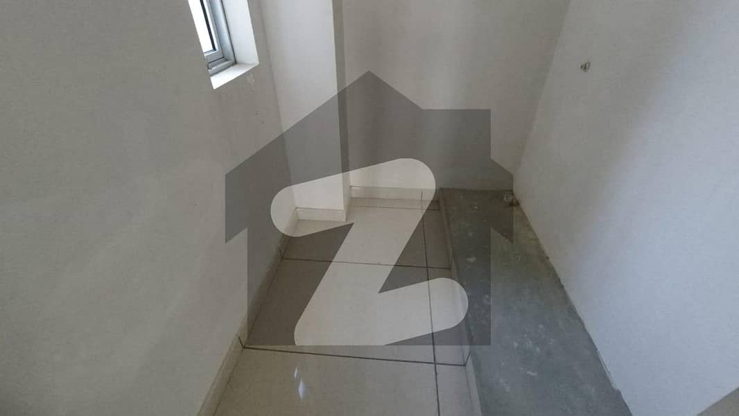 Prime Location 665 Square Feet Office In Central DHA Phase 8 For sale