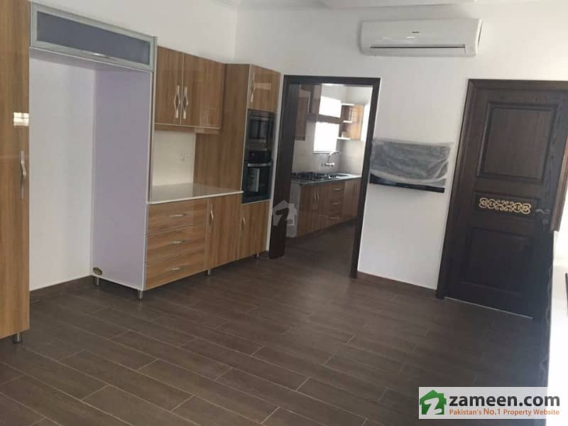 Phase 4 AA Block - 1 Kanal House For Rent