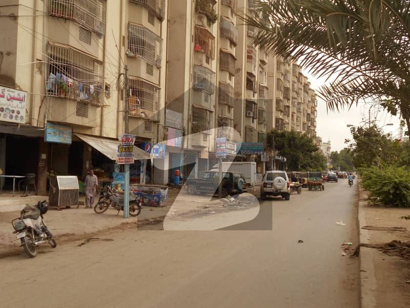 گلستانِِ جوہر ۔ بلاک 17 گلستانِ جوہر کراچی میں 2 کمروں کا 4 مرلہ فلیٹ 66 لاکھ میں برائے فروخت۔
