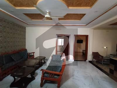 کشمیر روڈ سیالکوٹ میں 4 کمروں کا 6 مرلہ مکان 50 ہزار میں کرایہ پر دستیاب ہے۔