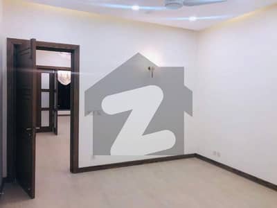 2250 Square Feet Upper Portion In Beautiful Location Of The Royal Mall And Residency In Islamabad