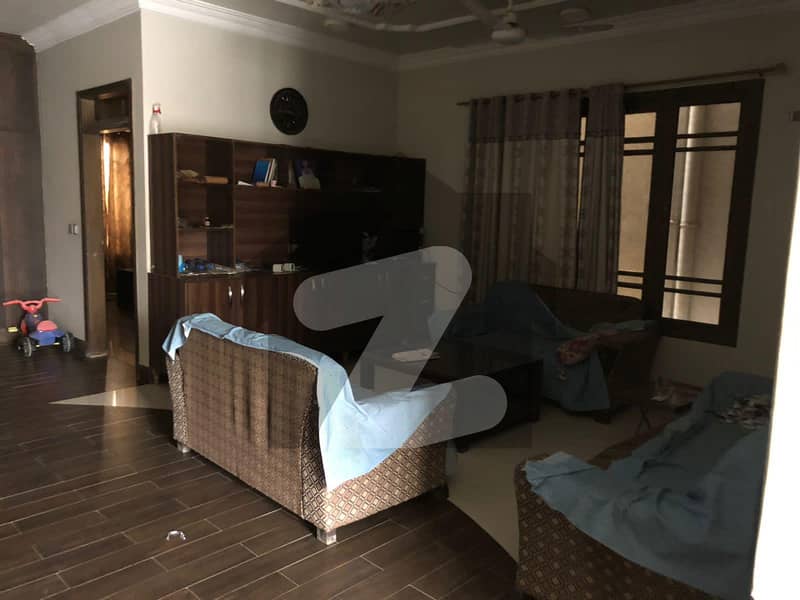 گوالیار کوآپریٹو ہاؤسنگ سوسائٹی سکیم 33 کراچی میں 5 کمروں کا 10 مرلہ مکان 3.85 کروڑ میں برائے فروخت۔