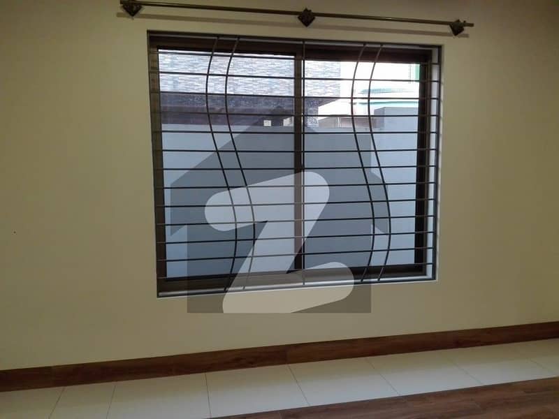 20 Marla House Situated In Habibullah Colony For sale 20 Marla House Situated In Habibullah Colony For sale