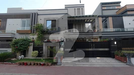 10 Marla Beautiful Modern Design Bungalow for Sale in Nargis Block Sector C Bahria Town Lahore.