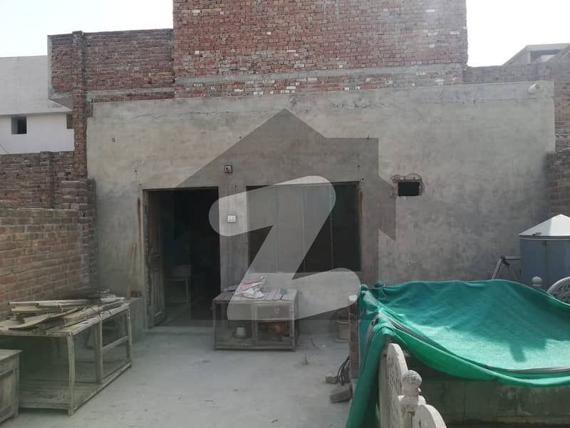 ستارہ ویلی فیصل آباد میں 10 مرلہ مکان 2.25 کروڑ میں برائے فروخت۔