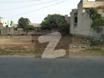 1 Kanal Plot For Urgent Sale In Valencia Town Attached Original Pictures