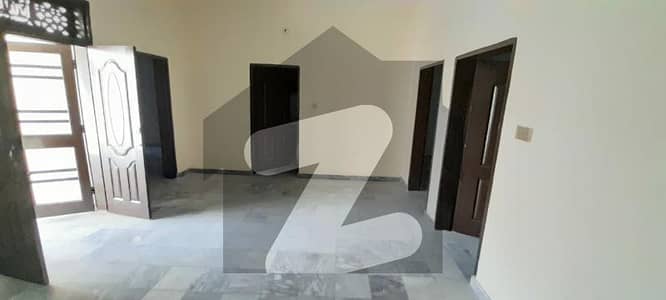 خانپور روڈ ٹیکسلا میں 3 کمروں کا 5 مرلہ مکان 18 ہزار میں کرایہ پر دستیاب ہے۔