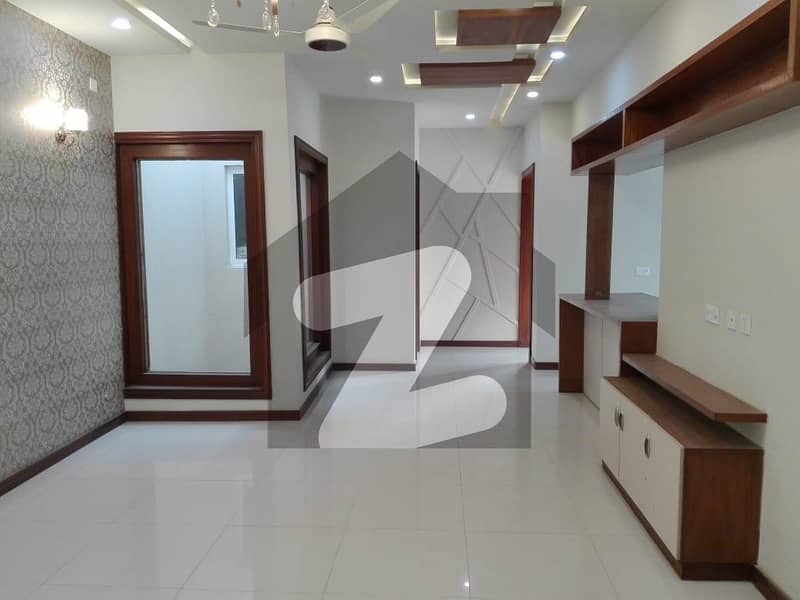 In Executive Heights 1350 Square Feet Flat For sale