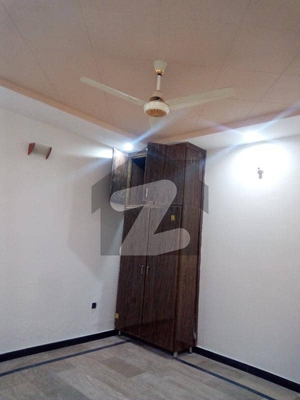 چٹھہ بختاور اسلام آباد میں 1 کمرے کا 1 مرلہ کمرہ 13 ہزار میں کرایہ پر دستیاب ہے۔