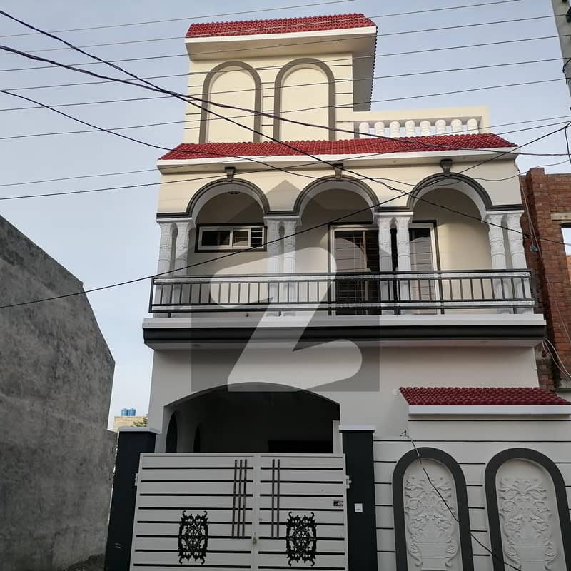 Buy A Centrally Located 3.5 Marla House In Jeewan City - Phase 5
