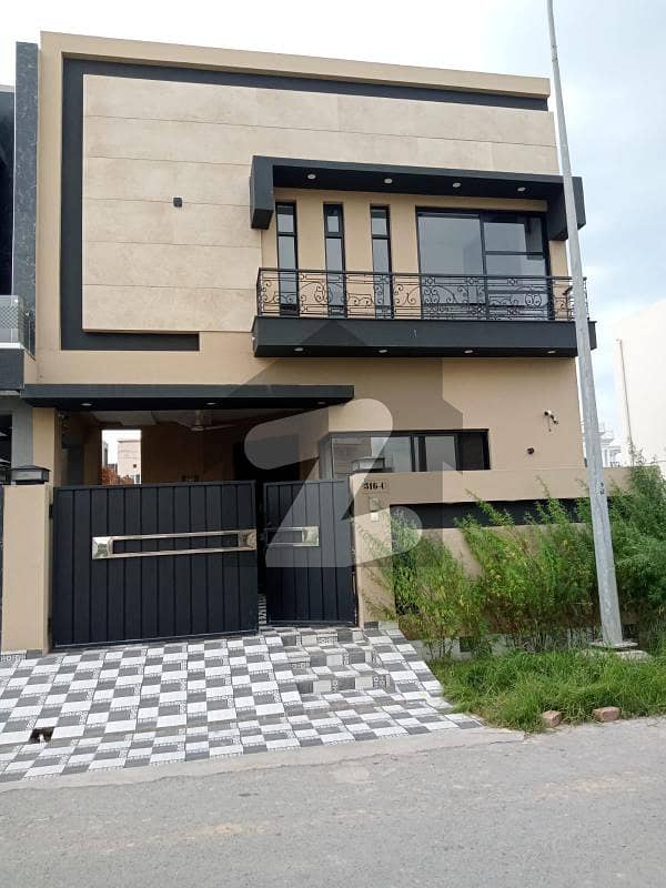 5 Marla Outstanding Modern Design House For Sale In Reasonable Price In 9 Town Dha Lahore